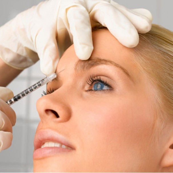 Eliminación de Arrugas Faciales Superiores con Botox